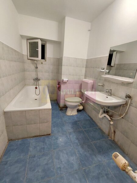 Vanzare apartament bd Unirii, vedere exclusiv la bulevard